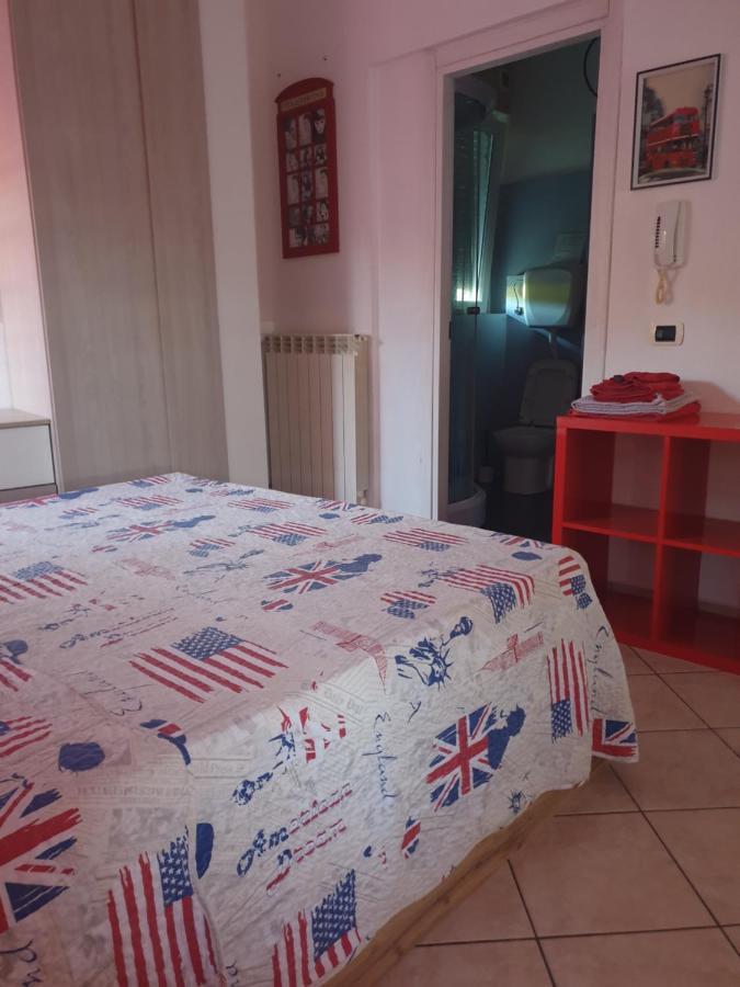 Romeo1 Appartement Gallarate Buitenkant foto