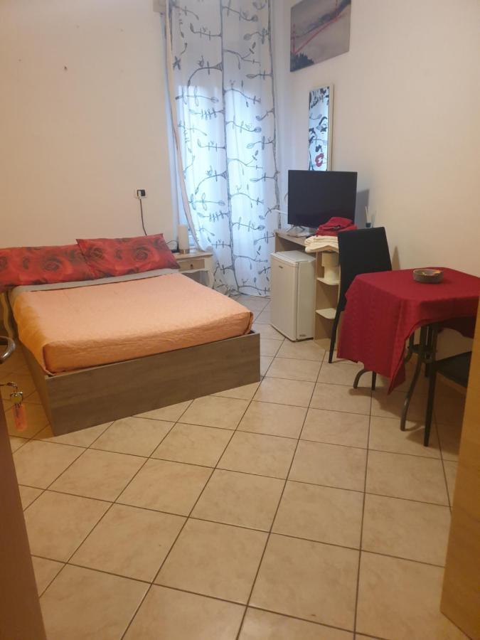 Romeo1 Appartement Gallarate Buitenkant foto